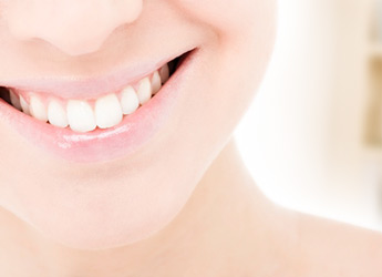 Blanqueamiento Dental en Clínica Montecarmelo Sevilla